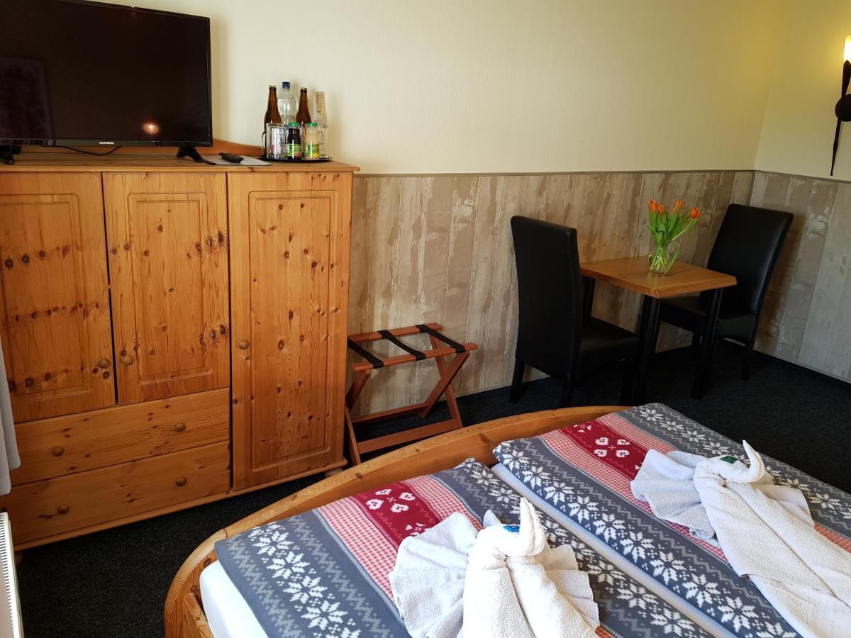 Landhotel Pathes Hof 볼켄샤겐 외부 사진